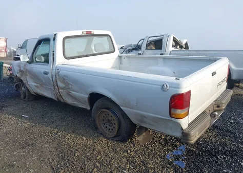 1993 Ford Ranger z USA, uszkodzony, nr VIN 1FTCR10U8PPB04703